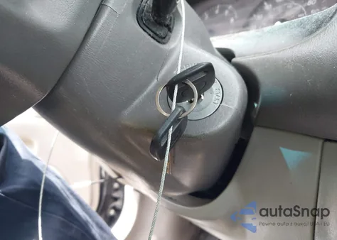 2002 Toyota Corolla Ce/Le/S из США, поврежденный, VIN 2T1BR18E52C547715